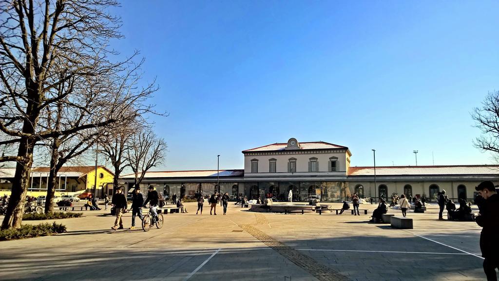 Airport Station Bergamo Hotel ภายนอก รูปภาพ